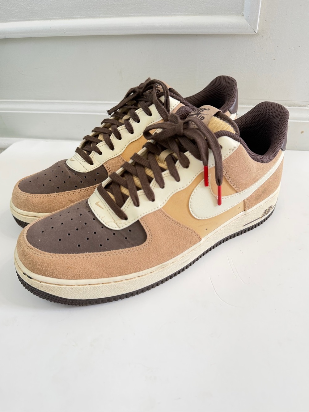 NIKE AIR FORCE 1 07 LV8 EMB HEMP BROWN-COCONUT MILK  Sz 11  [FB8878-200]